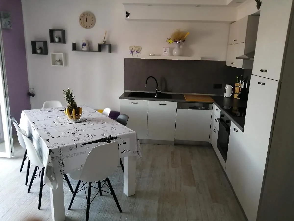 Apartment Nana سوبيتارسكا دراغا