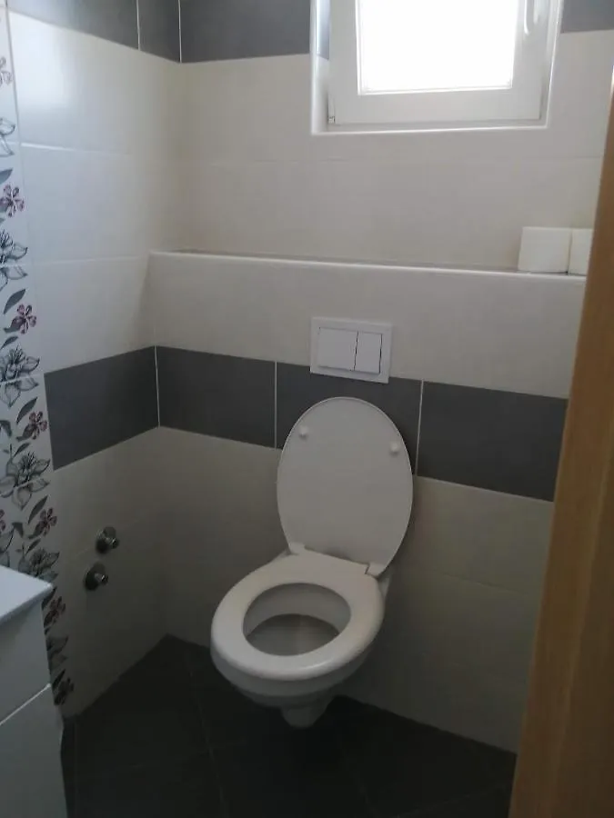 Apartment Nana سوبيتارسكا دراغا كرواتيا