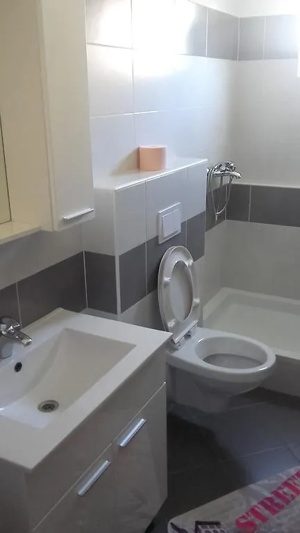 Apartment Nana سوبيتارسكا دراغا